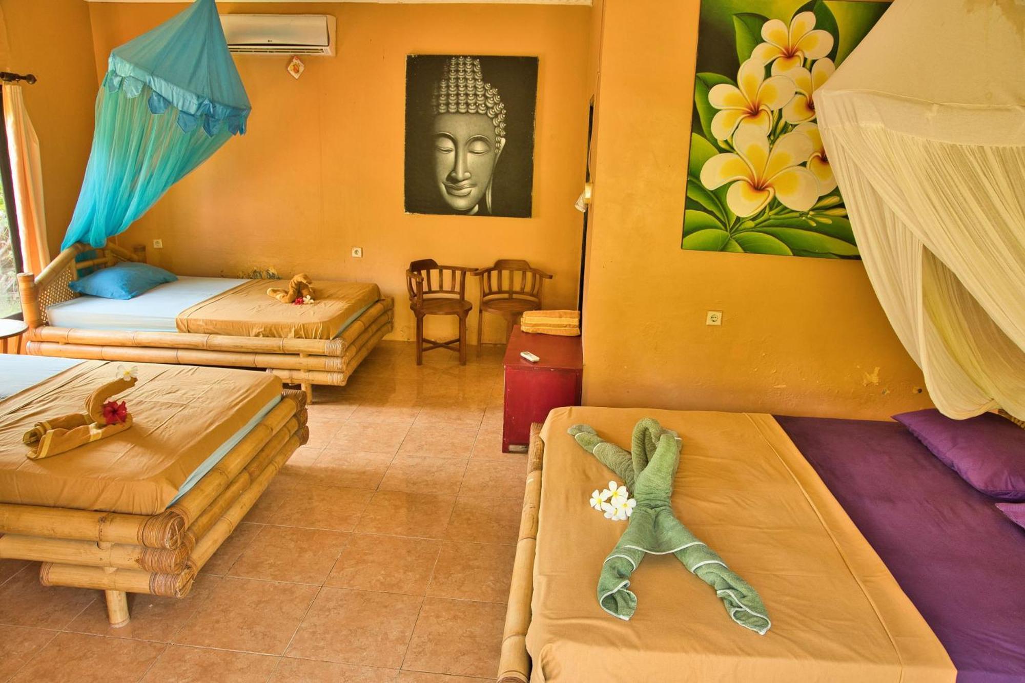Bunga Bungalows Gili Meno Bagian luar foto