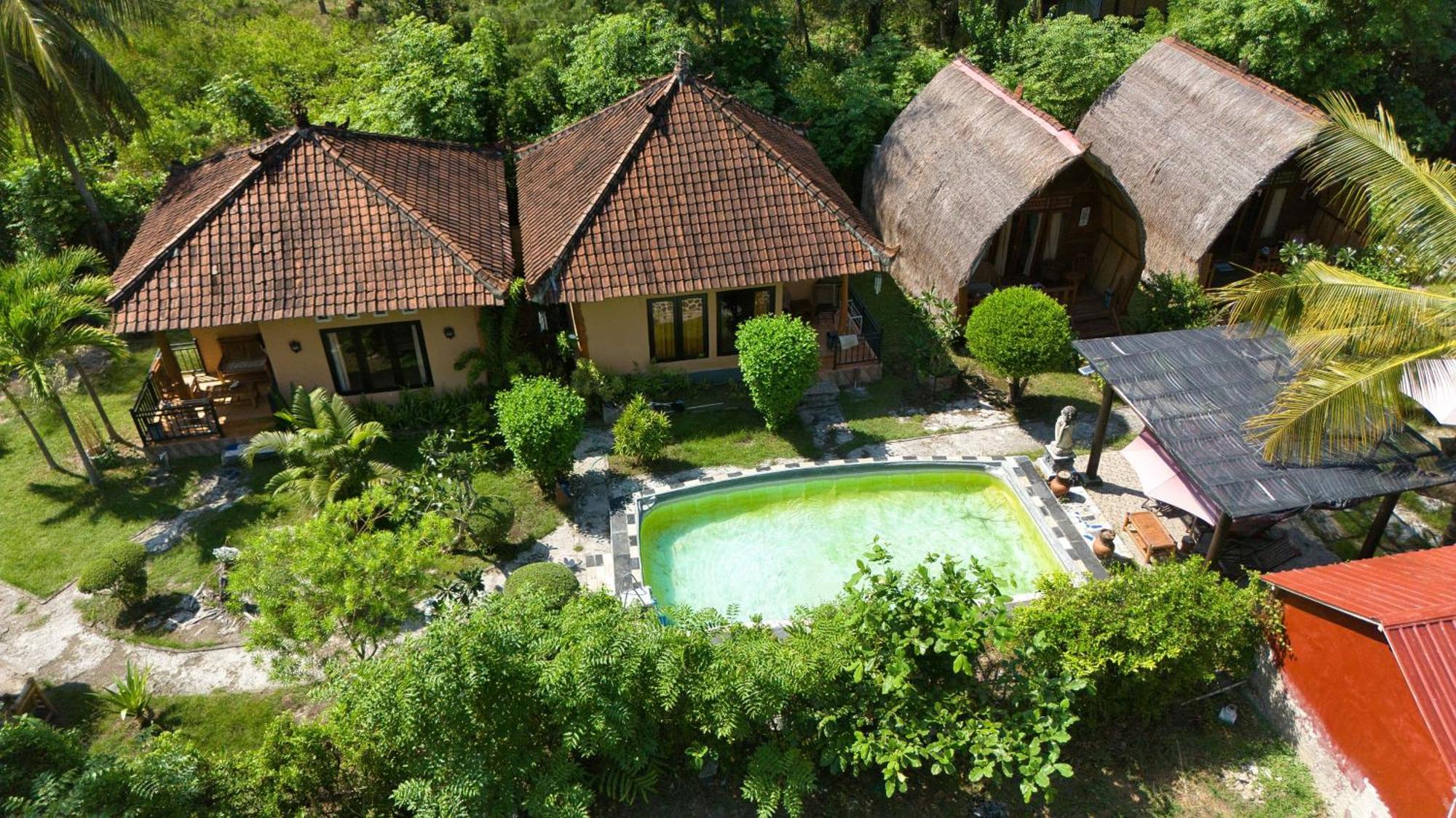 Bunga Bungalows Gili Meno Bagian luar foto